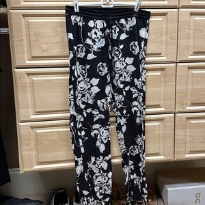 Jennifer Lopez Black and White Floral Pants